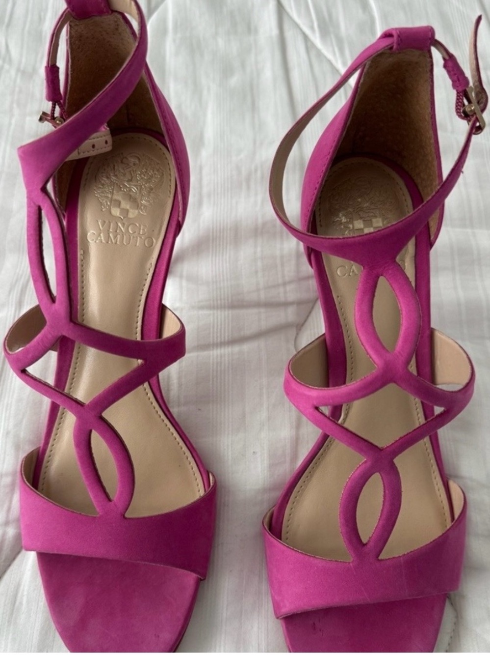Vince Camuto size 9 Fuchsia Strappy Open-Toe High Heels